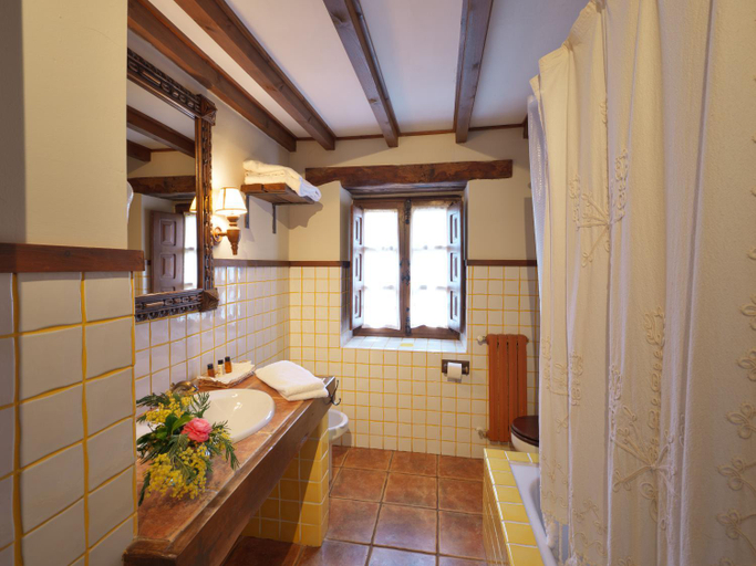 3, Hotel La Corte de Lugas, Asturias