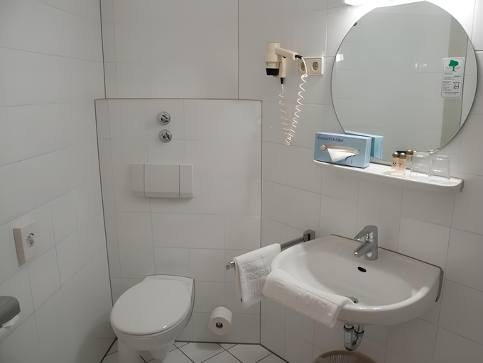 Bathroom 1, Hotel Europa, Münster