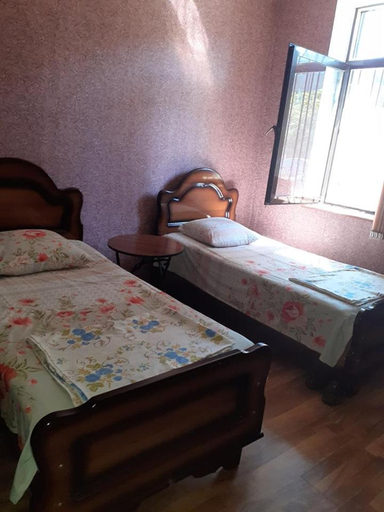 Others 5, temuriRoom, Khobi