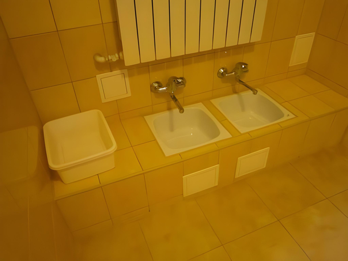 Bathroom 3, SM PTSM Matecznik, Przemyśl City