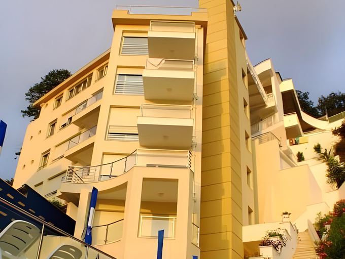 Exterior & Views 2, Hotel Meridian