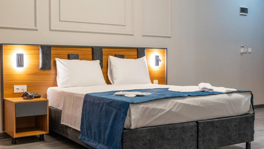 Bedroom 13