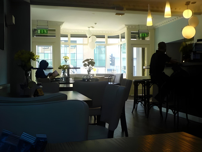 Food & Drinks 5, Phoenix Park Hotel, Dublin