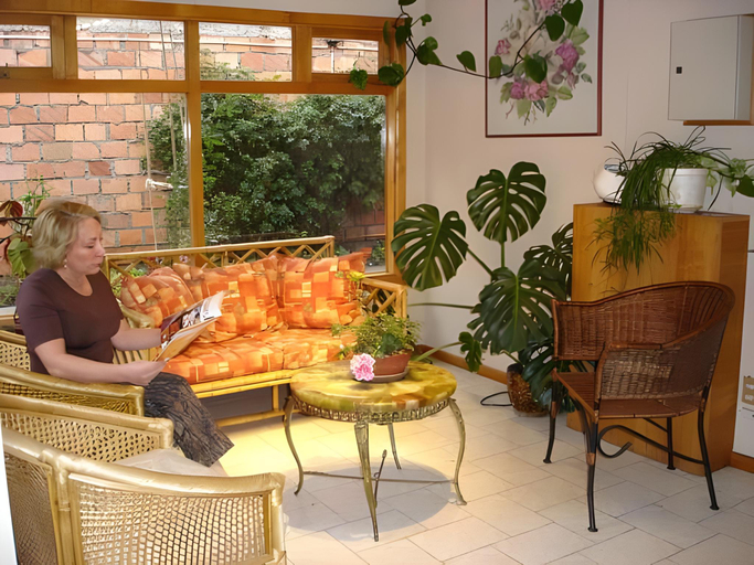 Public Area 2, Lady Florence Dixie, Última Esperanza