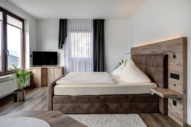 Bedroom 3, Hotel garni "Cafe im Hamm", Cochem-Zell