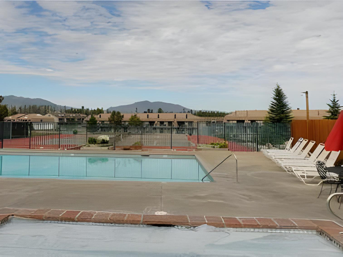Sport & Beauty, Pines at Meadow Ridge, Grand