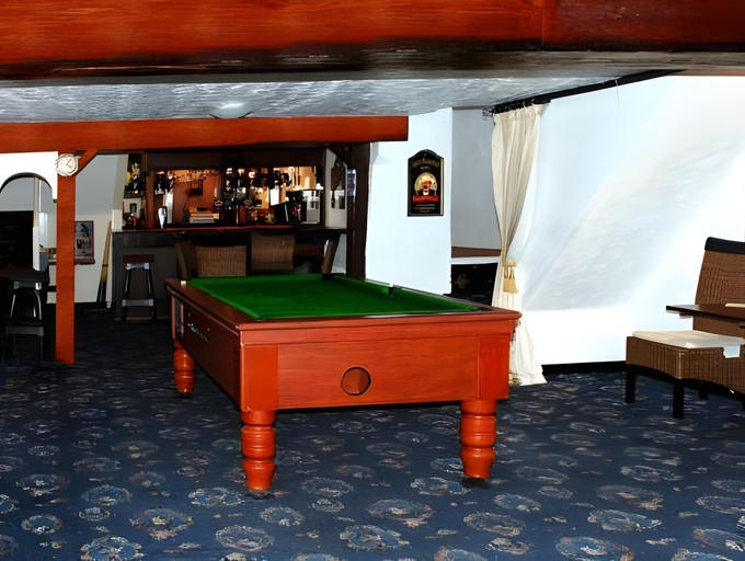 Others 5, Riverside Bar and Restaurant, Lincolnshire
