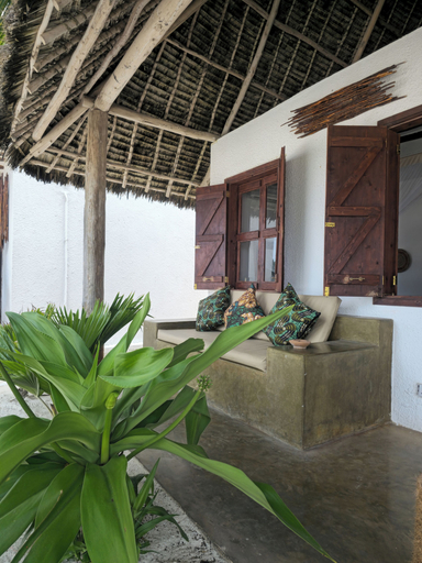 Exterior & Views, Milele beach resort, Kusini