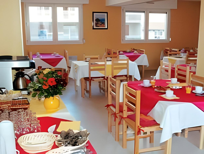 Others 3, Appart'hotel Les Palatines, Loire