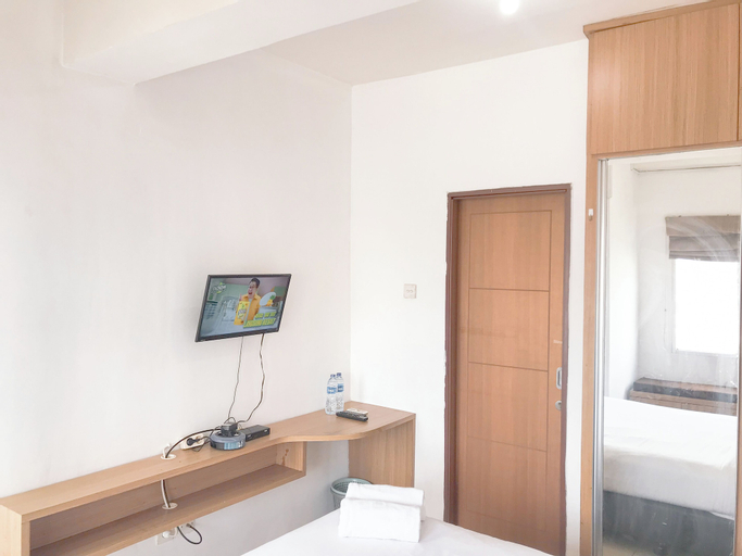Bedroom 1, Compact And Restful Studio At Pavilion Permata Apartment, Surabaya