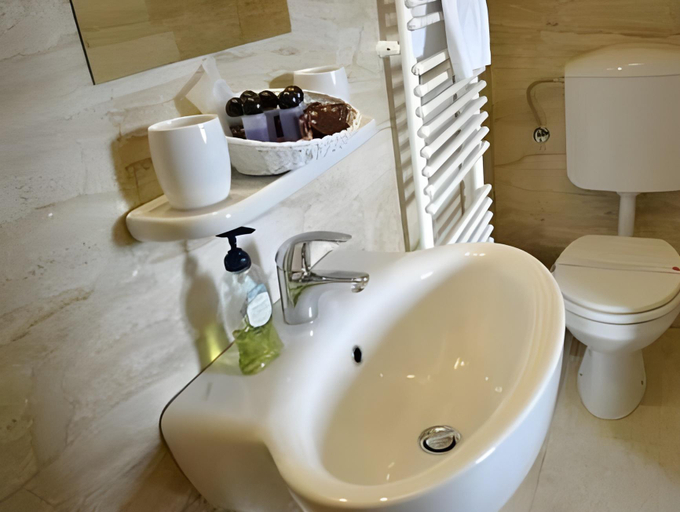 Bathroom 3, Areela Boutique Hotel, Tiranës