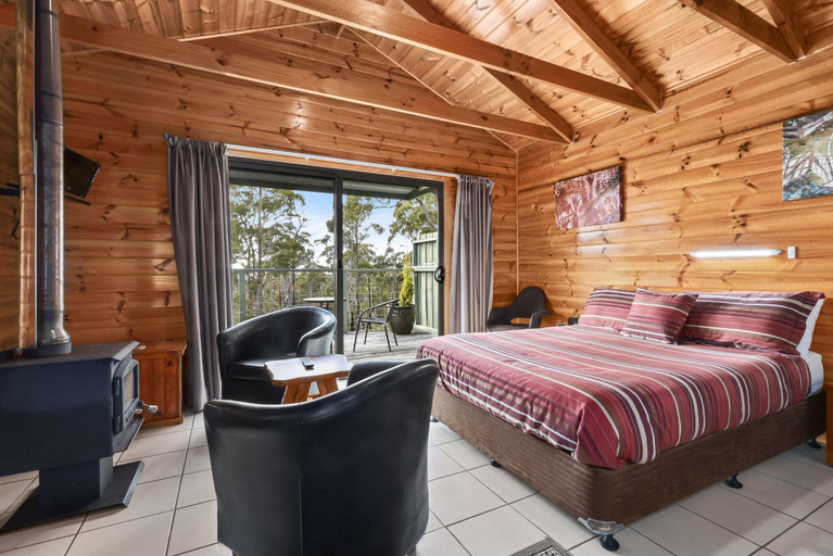 Bedroom 4, Lumera Eco Chalets, Break O'Day