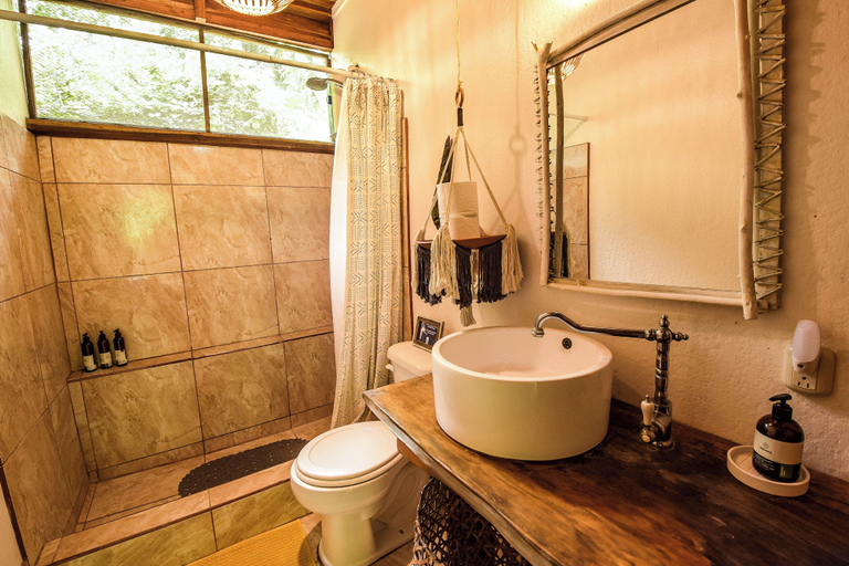 Bathroom 3, Mini Up House, Talamanca