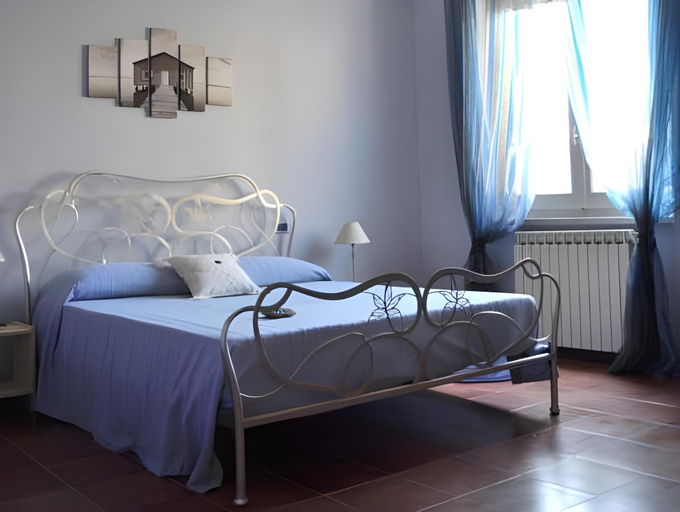 Others 4, B&B Residenza Marina, Massa Carrara