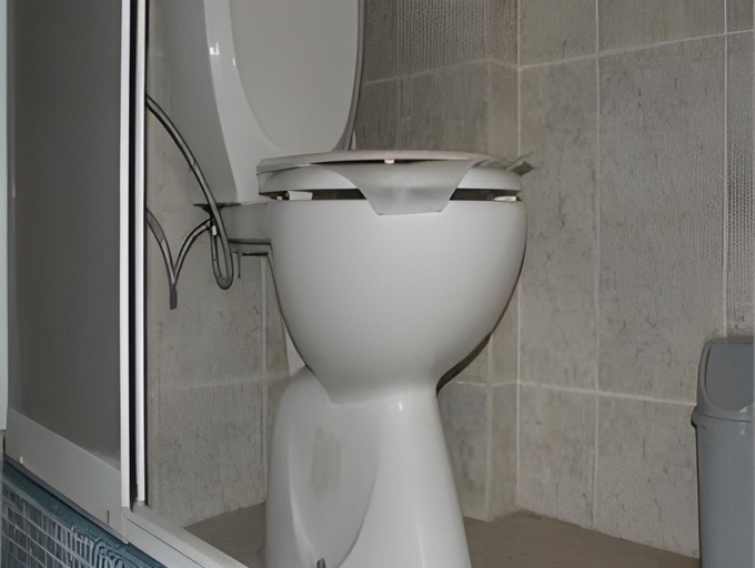Bathroom 4, Mini Hotel, Konak