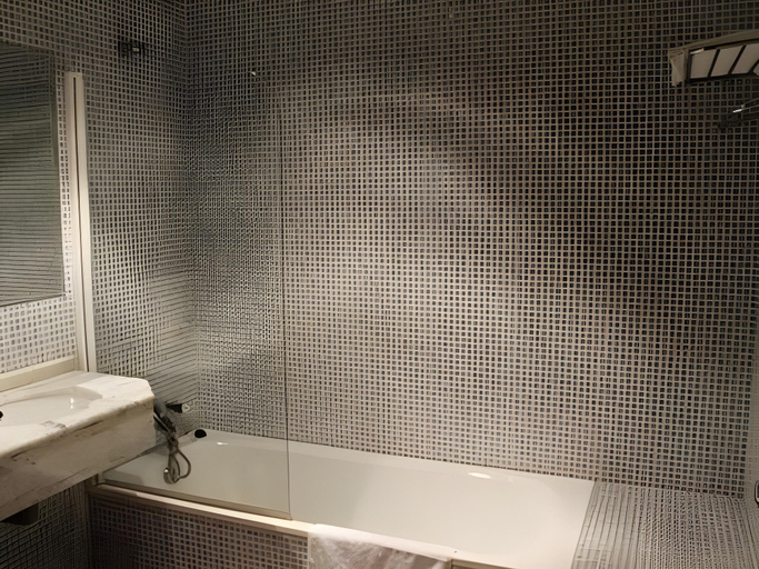 Bathroom 4, Hotel Camino Real, Palencia
