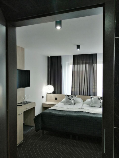 Bedroom 28