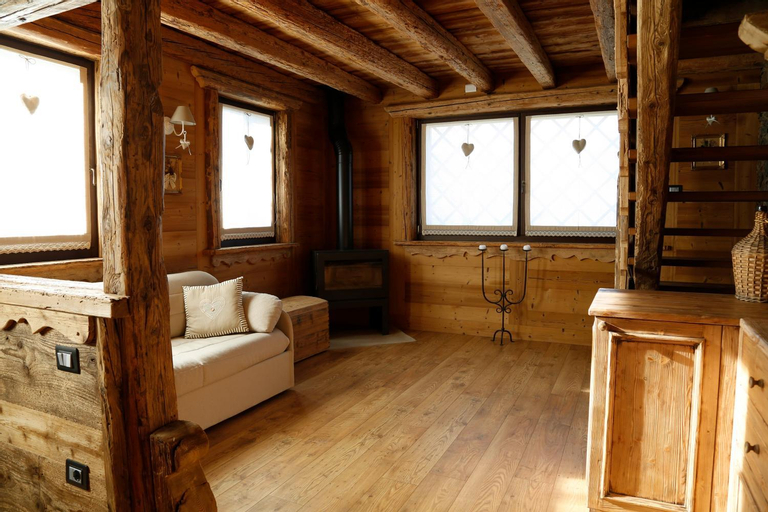 Bedroom 2, Albergo Diffuso Zoncolan, Udine