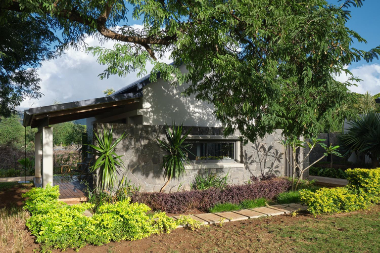 2, Peaceful Tree Cottage, Black River