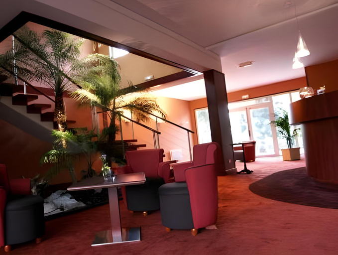 Public Area 2, Hotel du Beryl, Lons-le-Saunier, Jura