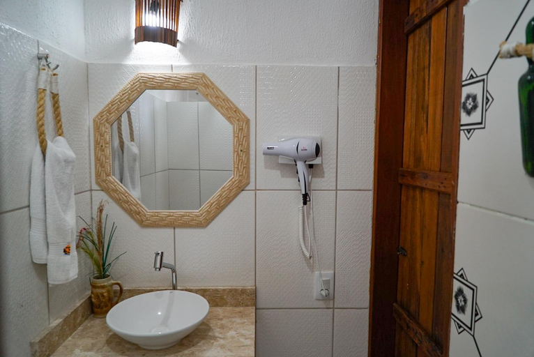 Bathroom 3, Casa do velejador, Cajueiro da Praia