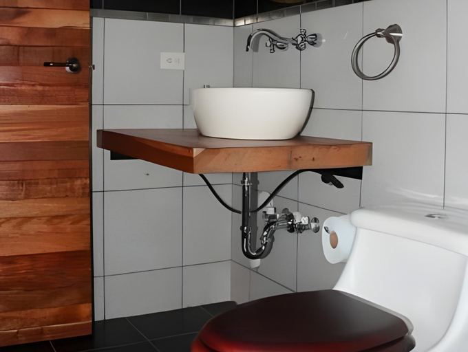 Bathroom 3, Altura Hotel, Poás