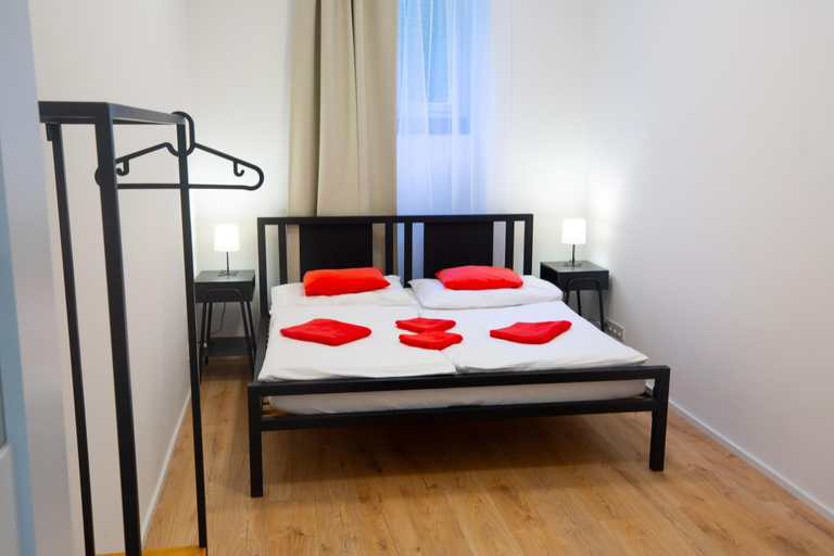 Bedroom 2, Budget Apartment, Praha 2