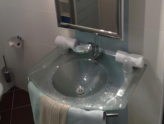Bathroom 4, Le Pigeonnier, Indre-et-Loire