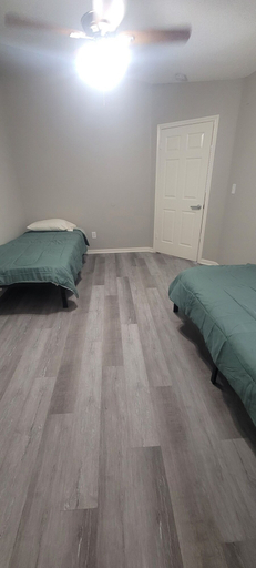 Bedroom 2, Fresh Crash Pads 3, Houston