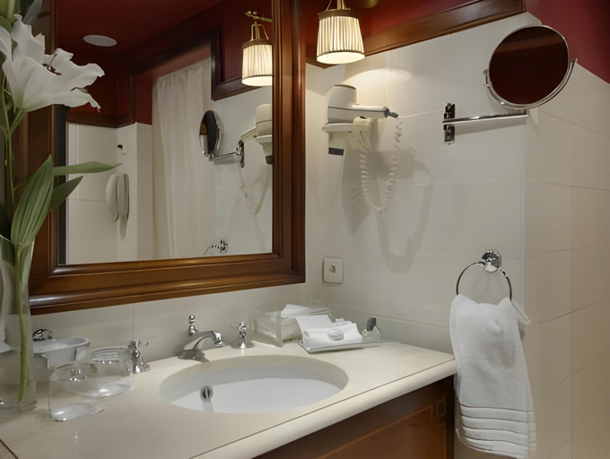 Bathroom 4, Hotel Barsey by Warwick, Bruxelles