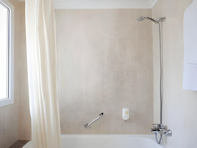Bathroom 5, Aparthotel La Pergola, Baleares