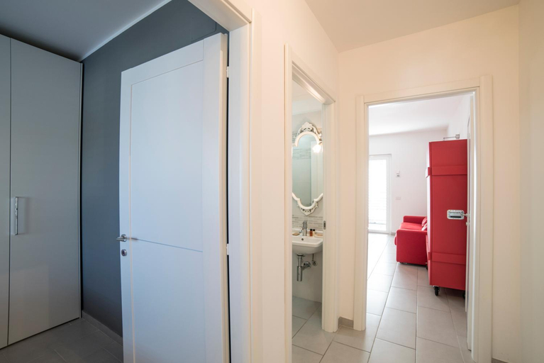 Bathroom 17