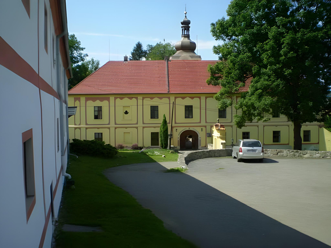 Others 5, Penzion Zamek Lesany, Benešov