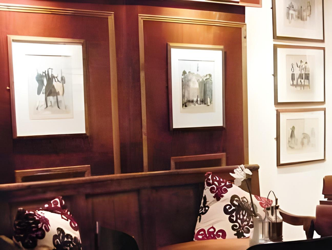 Others 5, The Greyhound Coaching Inn, Leicestershire