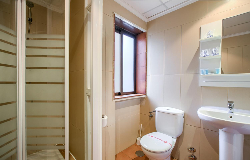 Bathroom 3, Hostal Castilla Fuenlabrada, Madrid