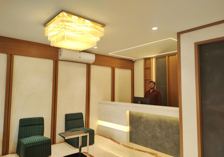 Royal Paris, Chennai