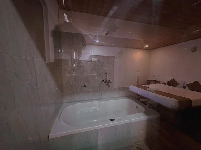 Bathroom 4, HOTEL ARMS, Darjiling