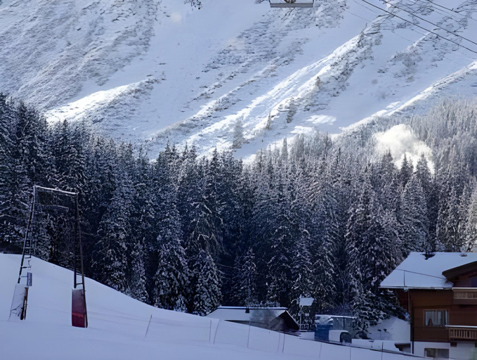 Others 5, Hotel Kristall, Bludenz