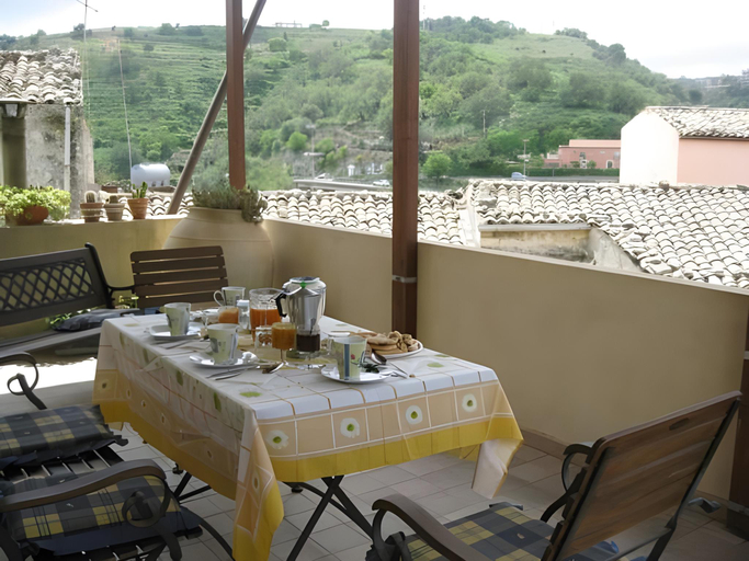 Others 5, B&B Giardino Di Pietra, Ragusa