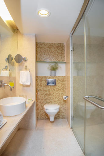 Bathroom, Monarch Luxur - Infantry Road, Bangalore