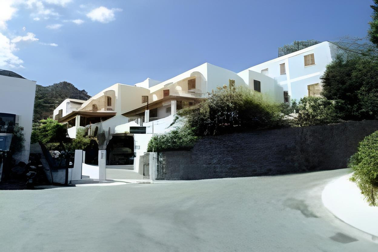 Exterior & Views 1, Hotel Residence La Villetta, Messina