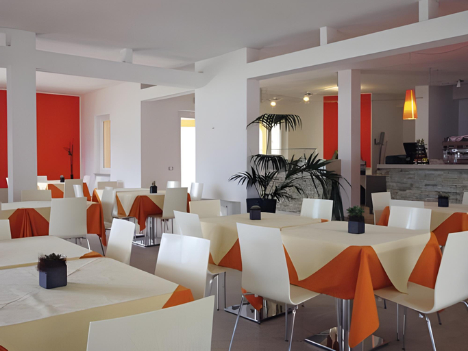 Food & Drinks 4, June Stay Lake Garda, Verona