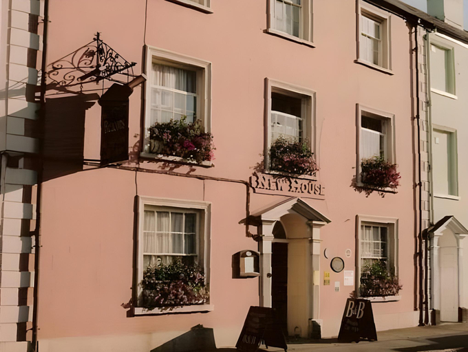 Exterior view 5, The Beacons Guest House, Powys