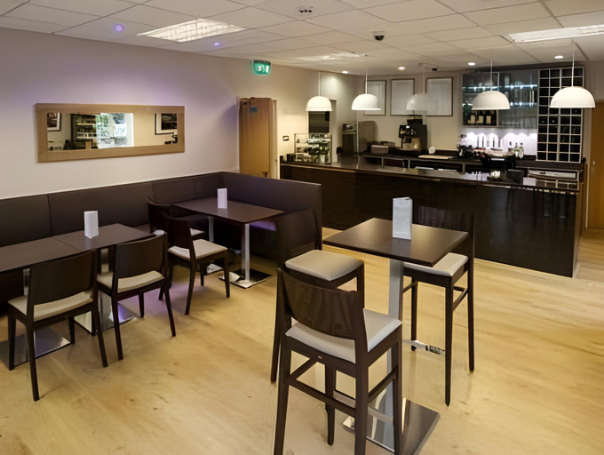 Food & Drinks 4, Churchill Court Hotel, Oxfordshire