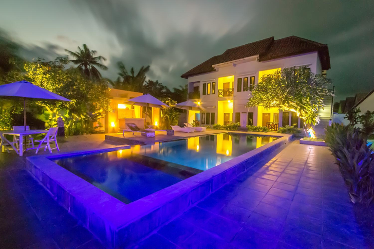 Swimming Pool 10