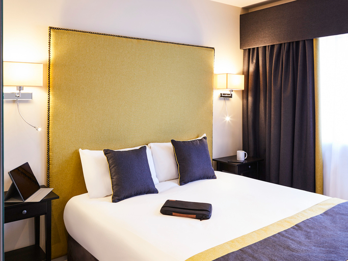 Bedroom 3, Mercure Newbury West Grange Hotel, West Berkshire
