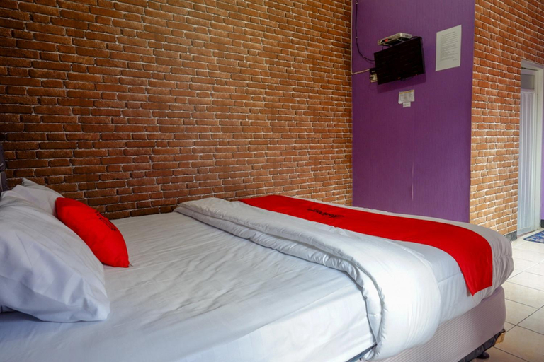 Bedroom 12