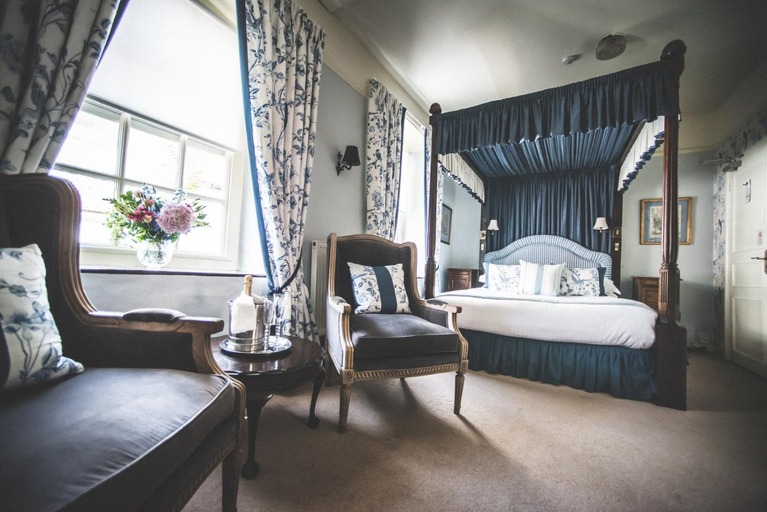 Bedroom 2, Jeakes House, East Sussex