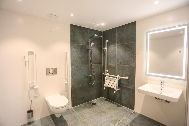 Bathroom 3, Hotel Lutz, Donau-Ries