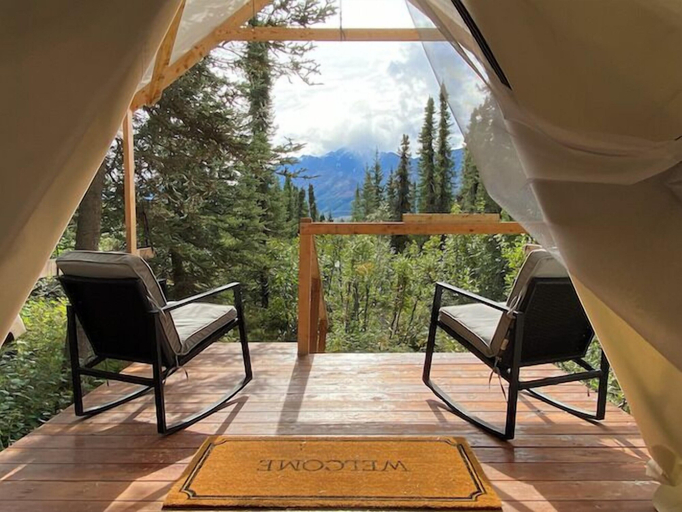 Others 5, Alpenglow Luxury Camping, Matanuska-Susitna